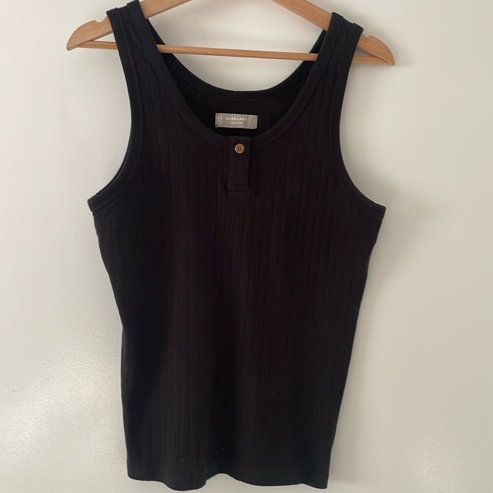 Rib knit organic cotton Everlane button tank